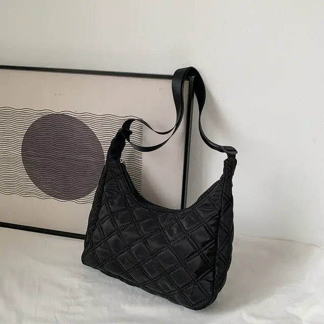 Lattice Pattern Shoulder Bag