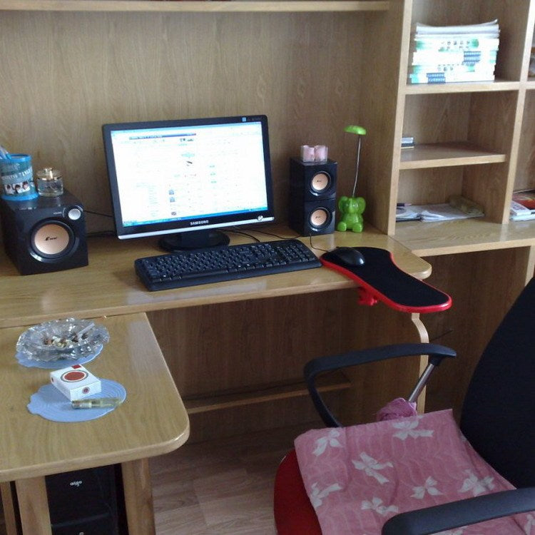 Desk And Chair Dual-use Computer Hand Bracket Mouse Pad